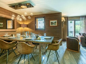 Dining - Luxury apartment with fireplace, balcony and wifi in Val-d'Isère (Val-d'Isère)