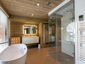 Hair dryer, towels - Luxury apartment with fireplace, balcony and wifi in Val-d'Isère (Val-d'Isère)