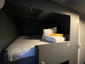 1 chambre, Wi-Fi gratuit, draps fournis