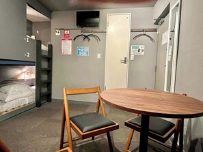 Dining - Quadruple room 2 bunk beds / Toshima-ku Tokyo (Toshima-ku)
