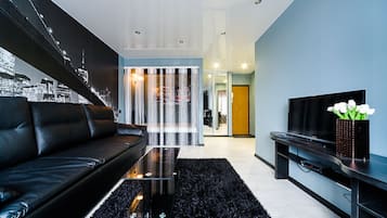 City Apartment | Living area