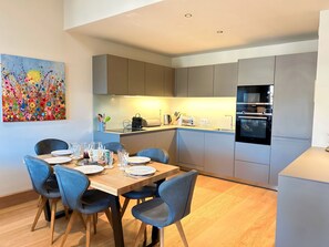 Dining - Luxury Apartment with Terrace in the Heart of Les Gets (Les Gets)