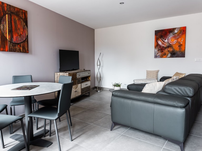 Charming 3-bedroom House In Historic Thann - Renovated, A/c, Near Trails And Museums - Alsace
