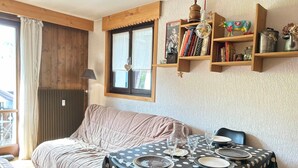 Uklassifisert bilde, 2 av 9, knapp