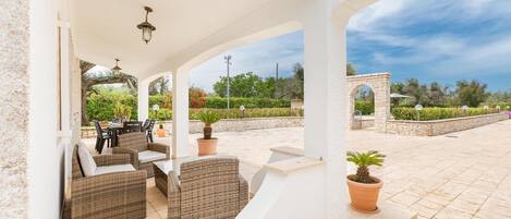 Villa | Terrace/patio