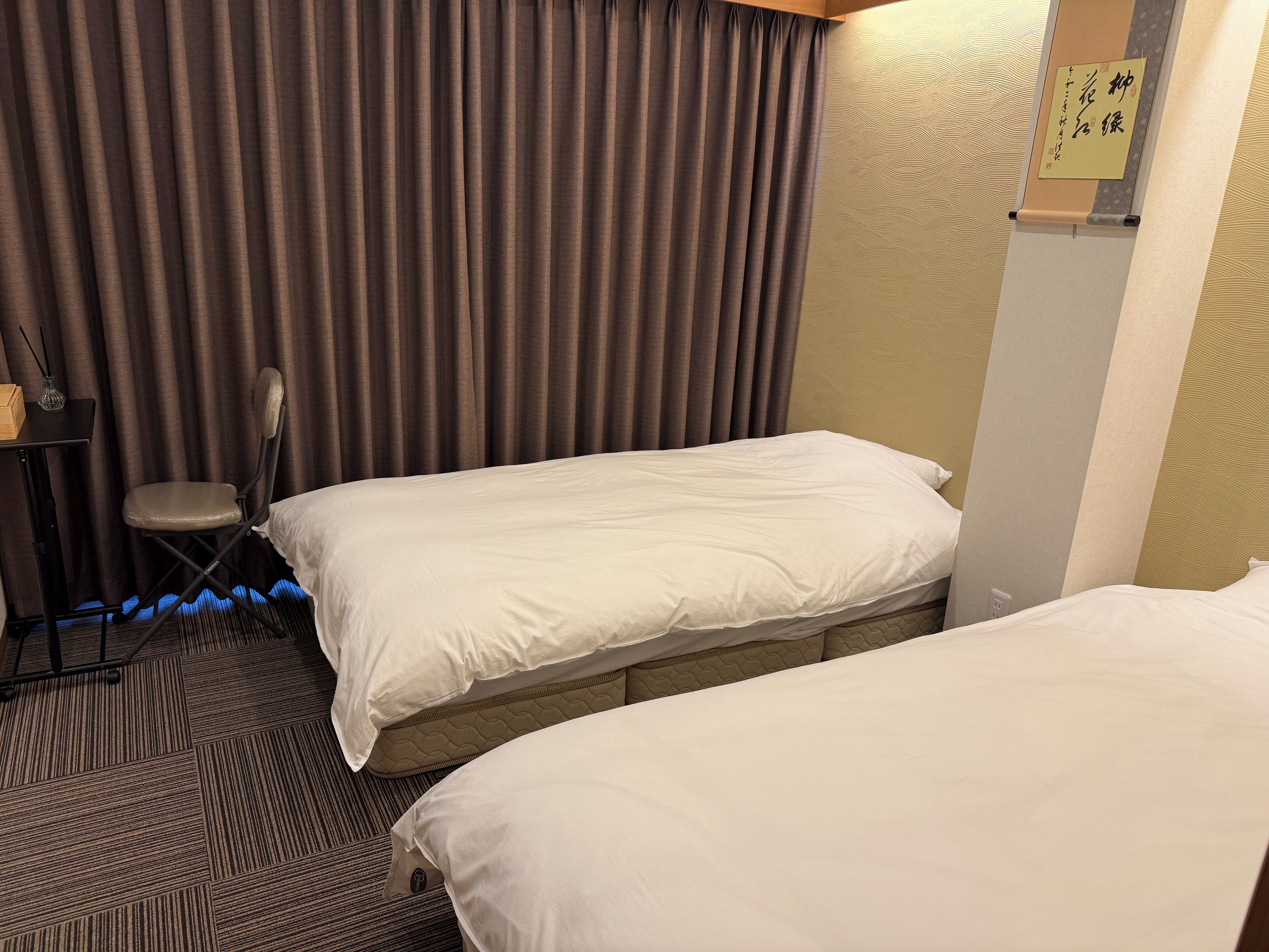 Quarto clássico | Cortinas blackout, ferros/tábuas de passar roupa, Wi-Fi de cortesia