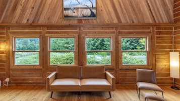 Cabin (Elk Meadow) | Exterior