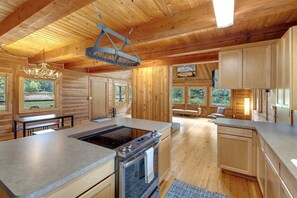 Exterior - Elk Meadow (Randle)