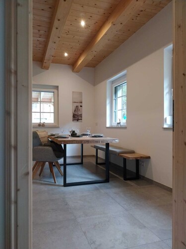 Ferienhaus Komplett neu 14 Automin. vom Weisensee Entfernt. Wanderwege vor Ort