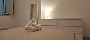 3 Schlafzimmer, Bügeleisen/Bügelbrett, WLAN, Bettwäsche