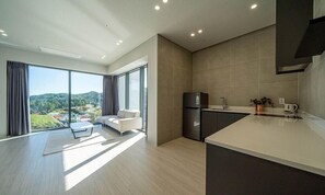 CABIN R DOUBLE | Con stile personalizzato, con arredamento individuale, Wi-Fi gratuito