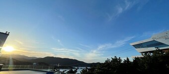 Hillsnorkelbeach hotel