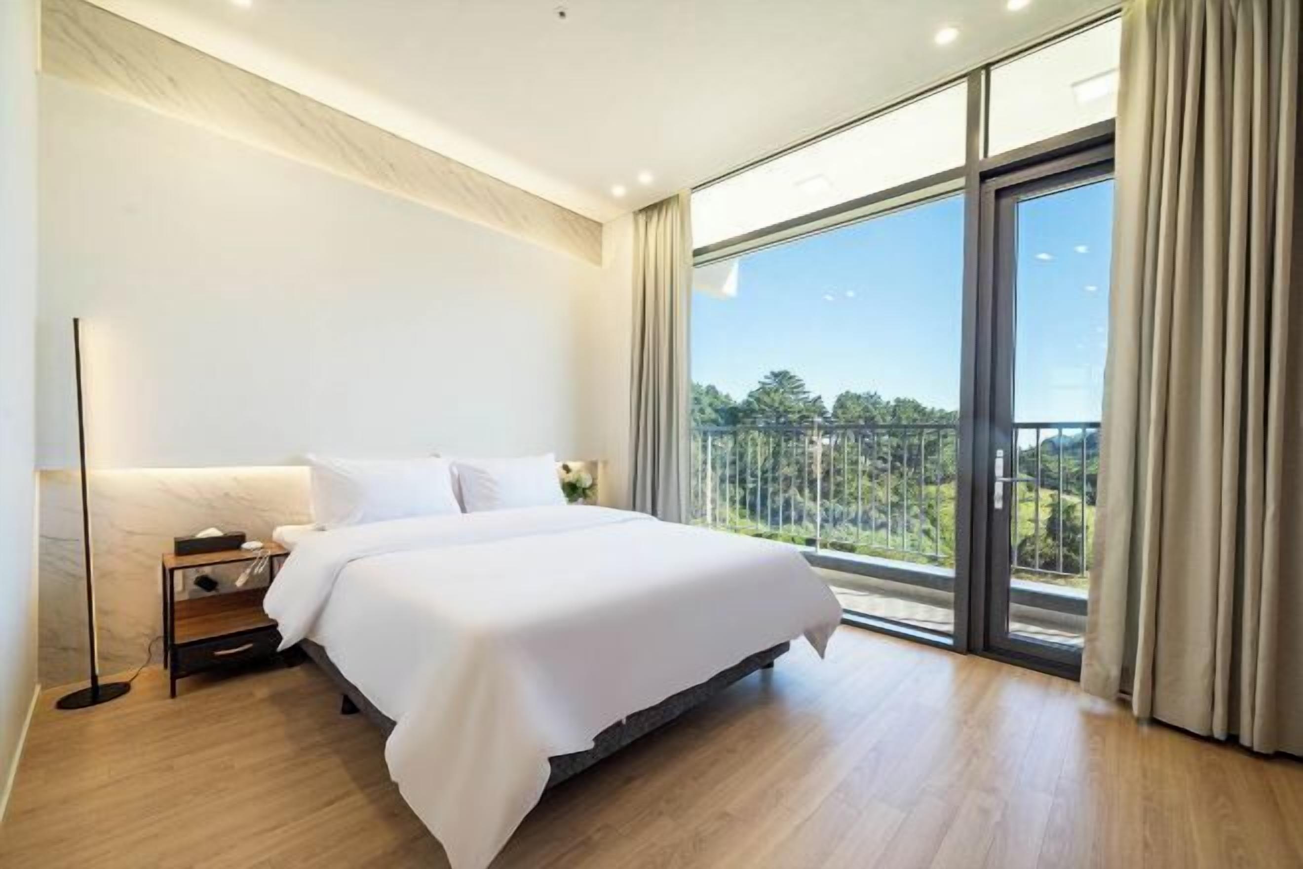 客室ごとに異なる装飾、客室ごとに異なるインテリア、WiFi (無料)、ベッドシーツ