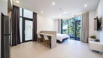 CABIN A DOUBLE | Individually decorated, individually furnished, free WiFi, bed sheets