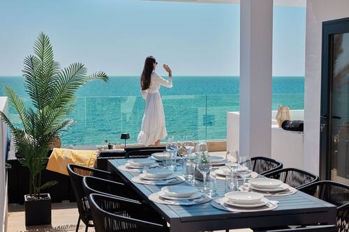 Dúplex frente a la playa, 4 habitaciones, con piscina privada en azotea | Terraza o patio