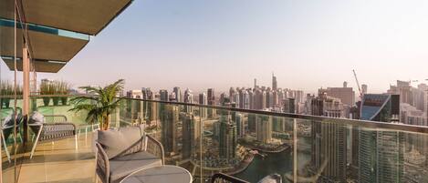 Deluxe Apartment | Balcony view