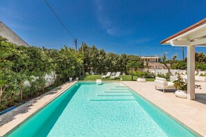 Seasonal outdoor pool