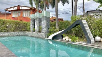 Alberca al aire libre