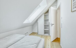 4 bedrooms, free WiFi