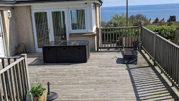 Apartment, 3 Bedrooms, Balcony, Garden View | Balcony