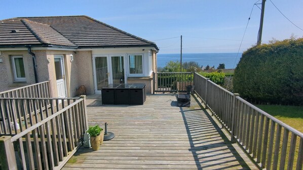 Apartment, 3 Bedrooms, Balcony, Garden View | Exterior - Elmbank House Apartment With Island Views (Berwick-upon-Tweed)