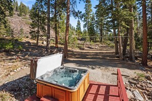 Bain à remous extérieur