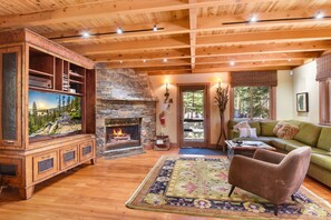 Interior - Luxury Home w/ Hot Tub, Walk to Dog-Friendly Beach (Carnelian Bay)