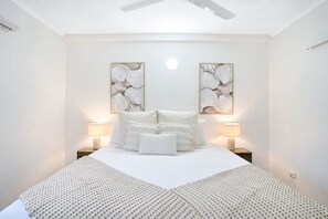 2 bedrooms, desk, iron/ironing board, travel cot