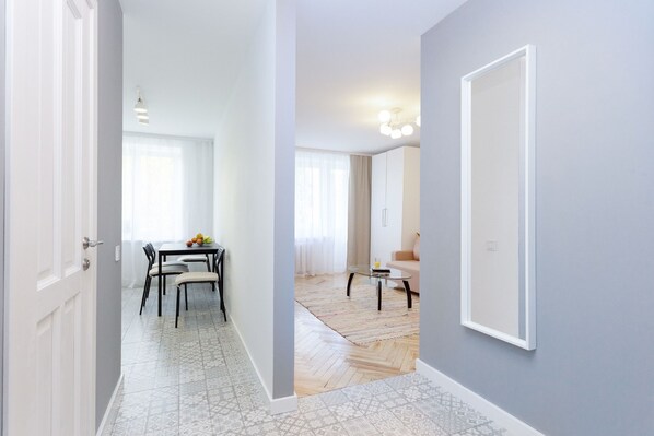 Apartamento básico | 1 quarto, ferros/tábuas de passar roupa, Wi-Fi de cortesia