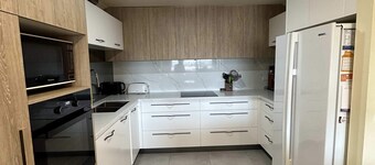 Apartment - Heart of Bathurst, Walk Everywhere!