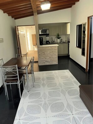 Dining - Apartamento Cerca al Centro 501 (Medellín)