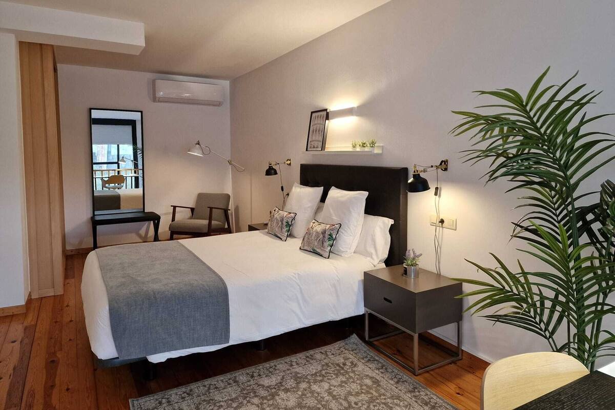 Loft (Beautiful) | 1 Schlafzimmer, Schreibtisch, laptopgeeigneter Arbeitsplatz