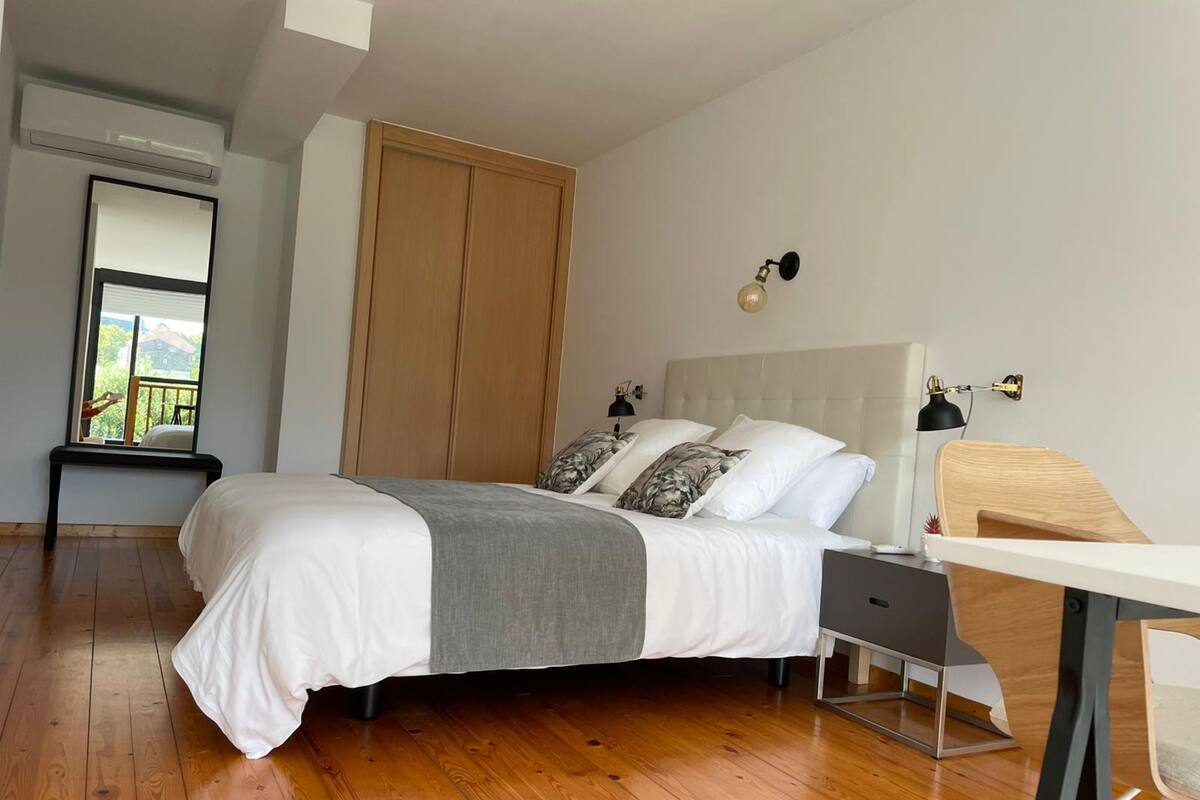 Espléndido Loft | 1 Schlafzimmer, Schreibtisch, laptopgeeigneter Arbeitsplatz