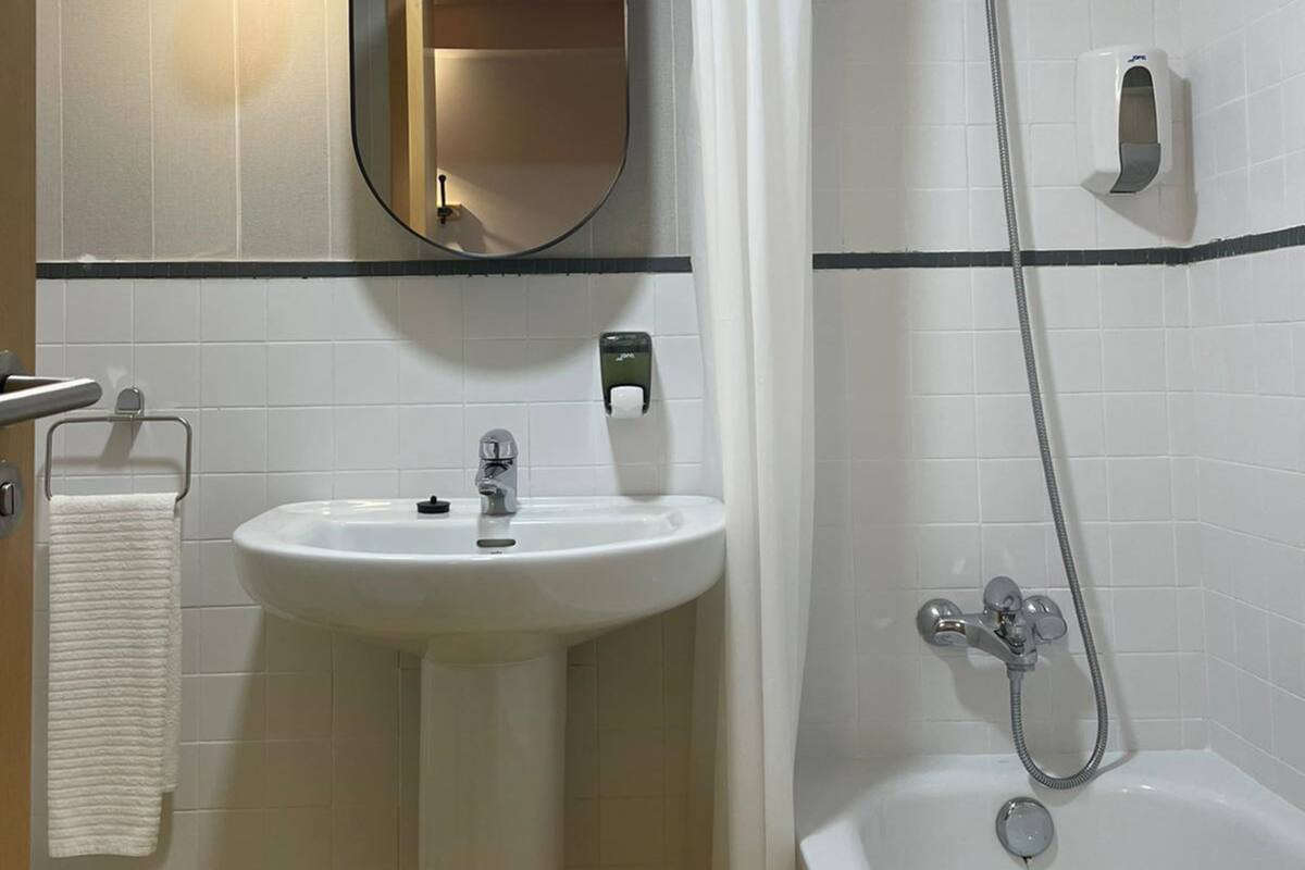 Loft (Spectacular) | Badezimmer | Haartrockner, Handtücher, Seife, Shampoo