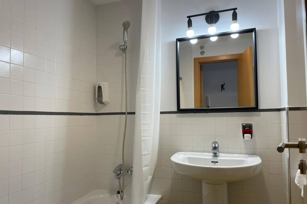 Maisonette (Great) | Badezimmer | Haartrockner, Handtücher, Seife, Shampoo