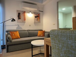 Welcoming Loft | Living area | Smart TV - Apartamentos Ciudad Santiago  (Santiago de Compostela)