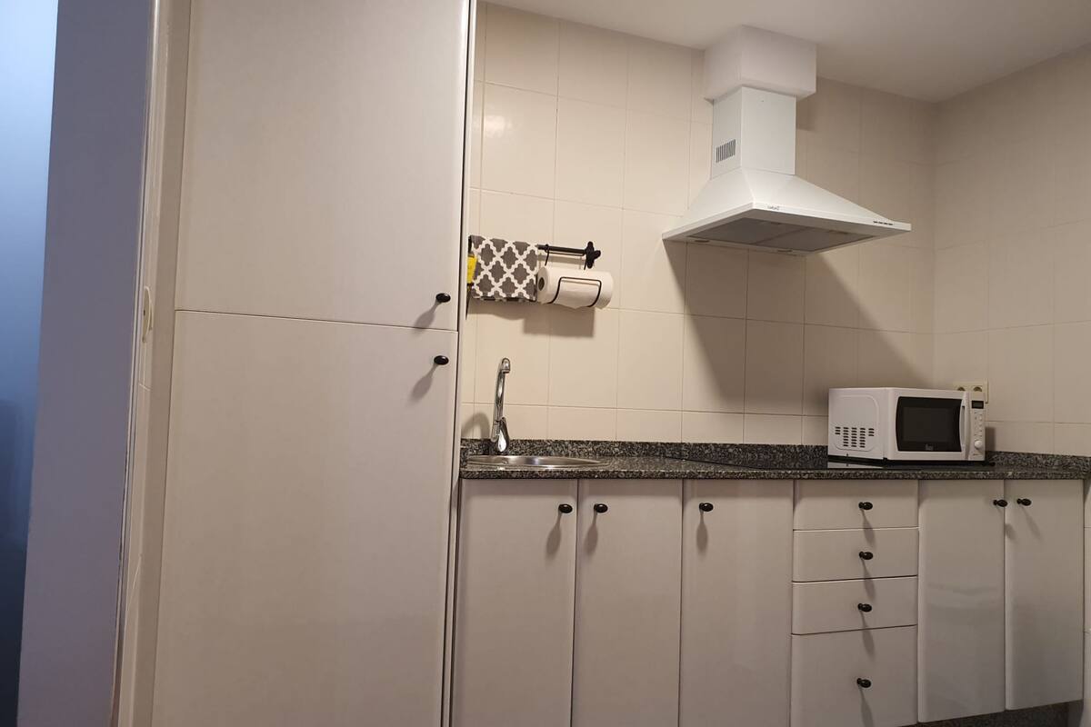 Loft (Chic) | Eigene Küche | Mikrowelle, Herdplatte, Wasserkocher mit Kaffee-/Teezubehör