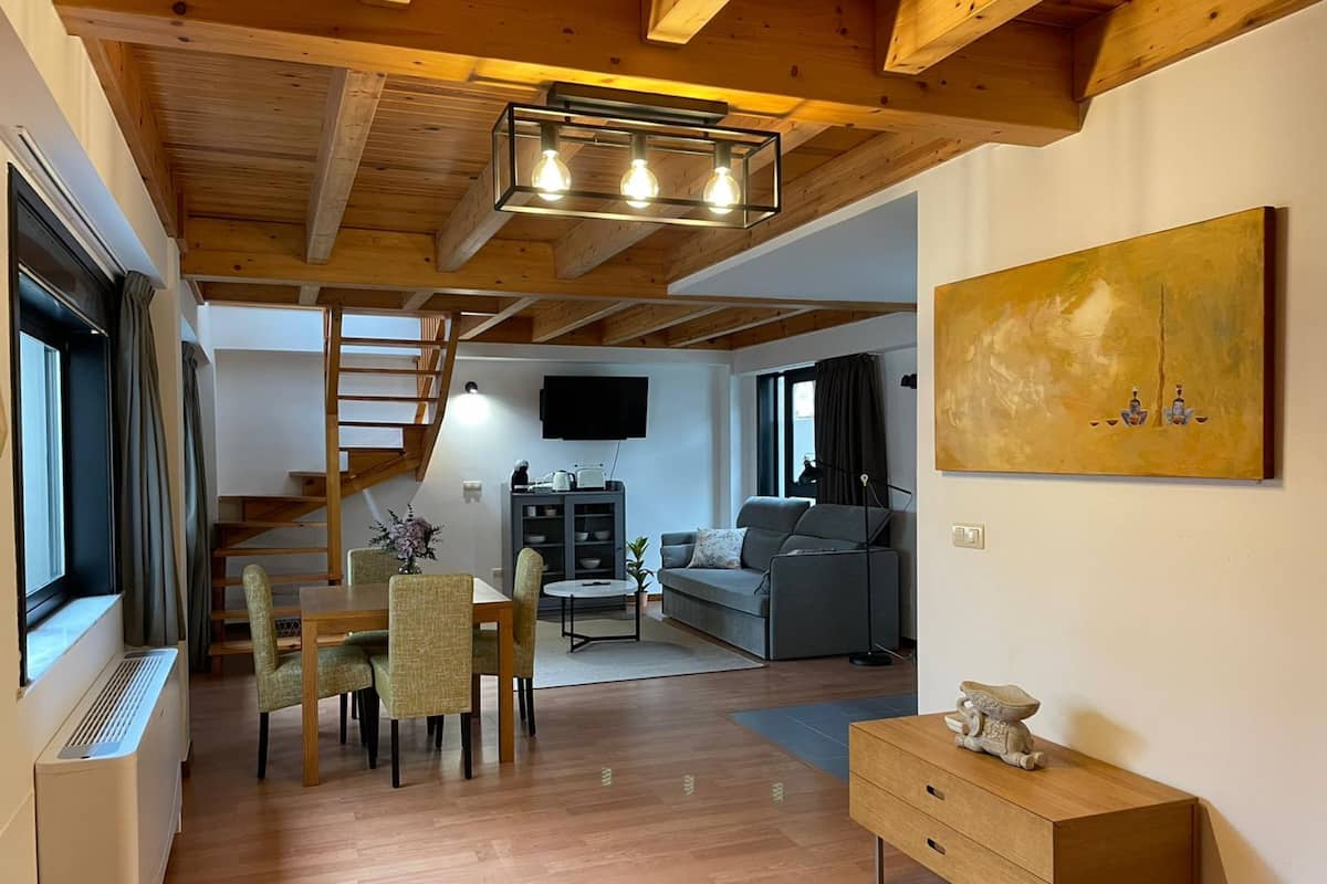 Excellent Duplex | Living room | Smart TV