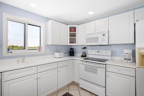 Fridge, microwave, oven, stovetop - Large Three Bedroom Oceanside Condo with a Pool (Ocean City)