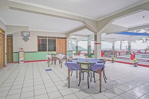 Lobby - Hotel O Lie Mas Hotel (Prigen)