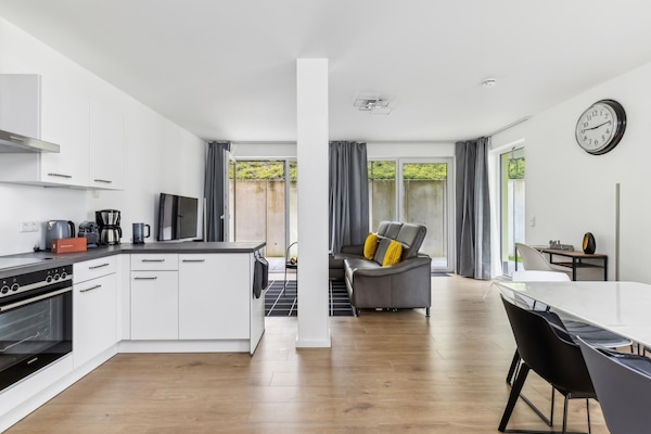 Réfrigérateur, plaque de cuisson, lave-vaisselle, cafetiÚre/bouilloire