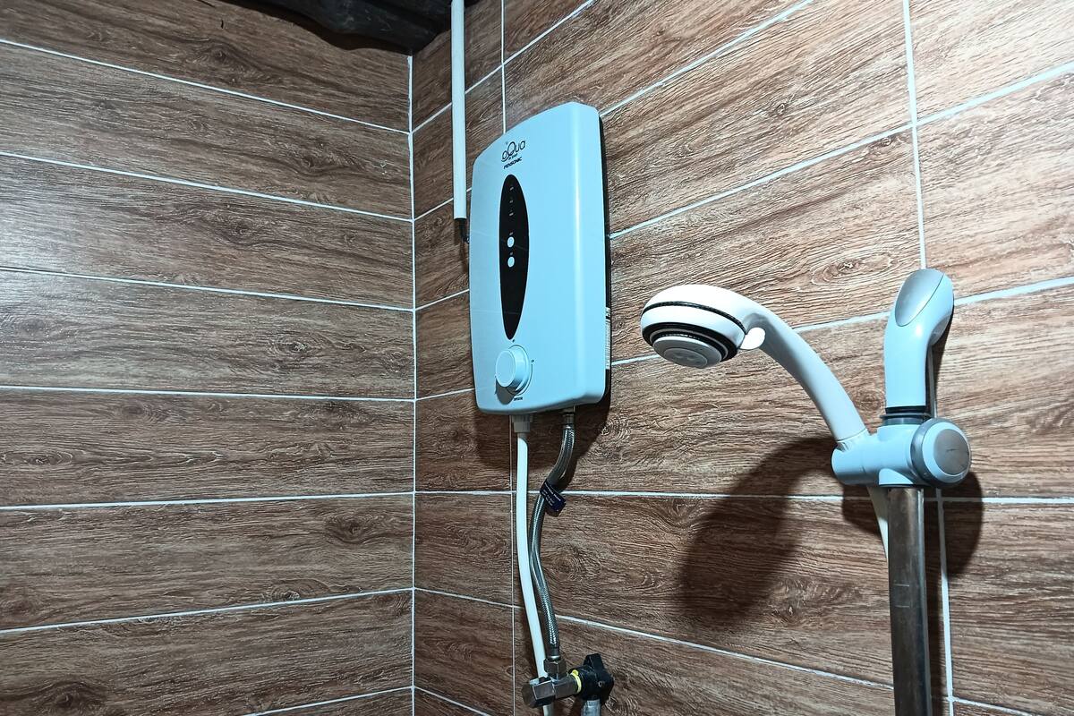 Kamar Double Standar | Meja kerja, Wi-Fi gratis, dan seprai linen