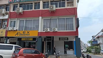 Mặt tiền nơi lưu trú