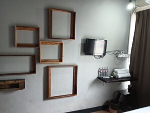 Suíte família | Escrivaninha, Wi-Fi de cortesia, roupa de cama