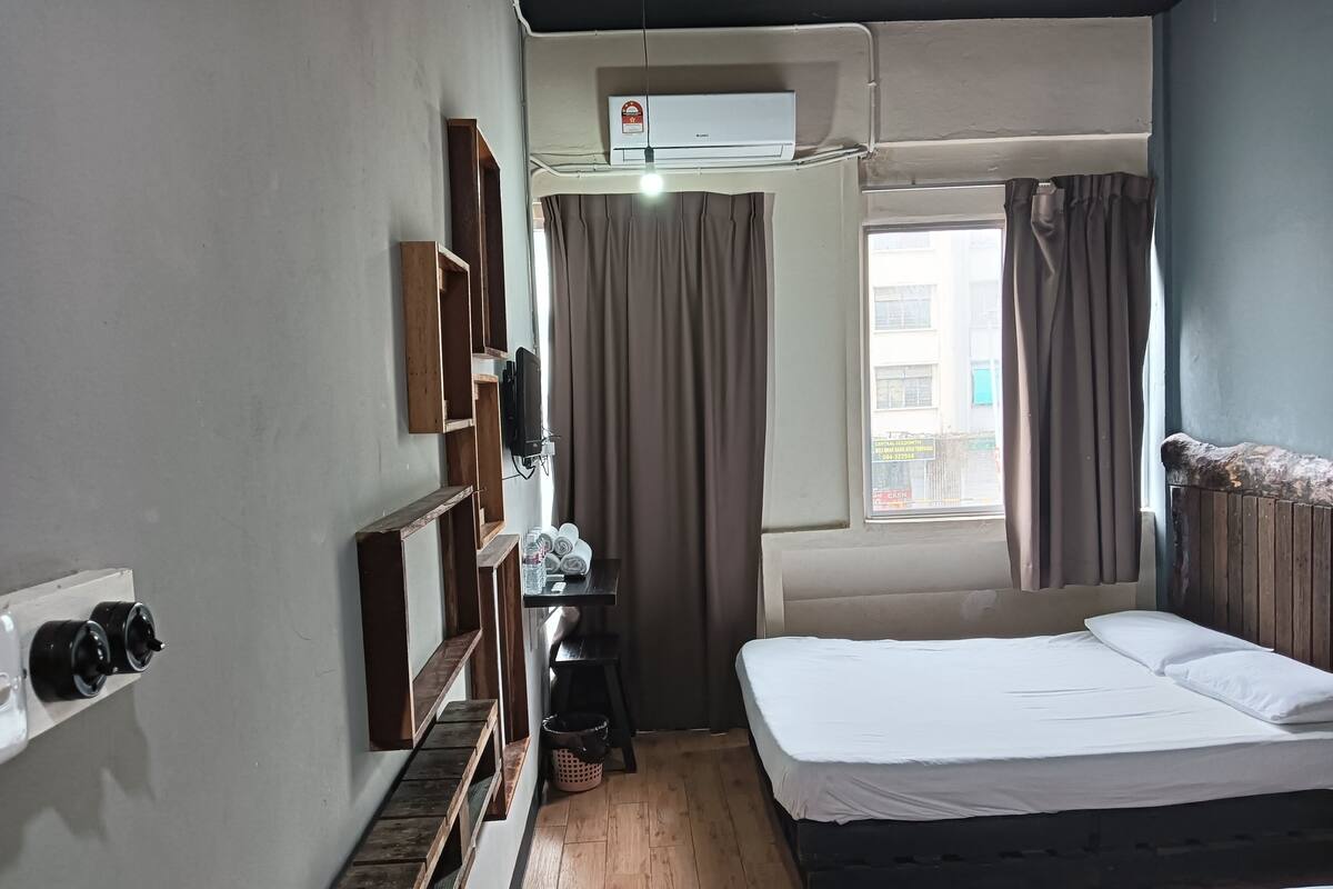Suite Keluarga | Meja kerja, Wi-Fi gratis, dan seprai linen