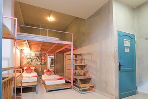 家庭客房 | 書桌、免費無線上網、床單