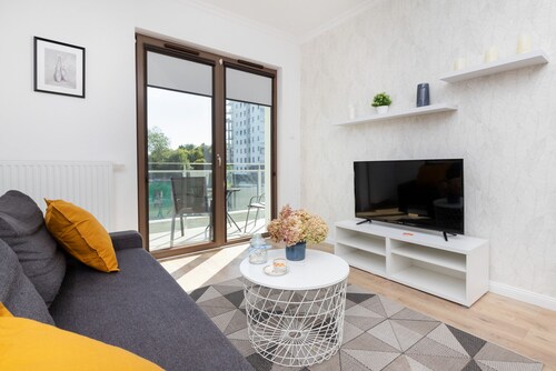 Cozy Apartment Rakoczego 308 by Renters