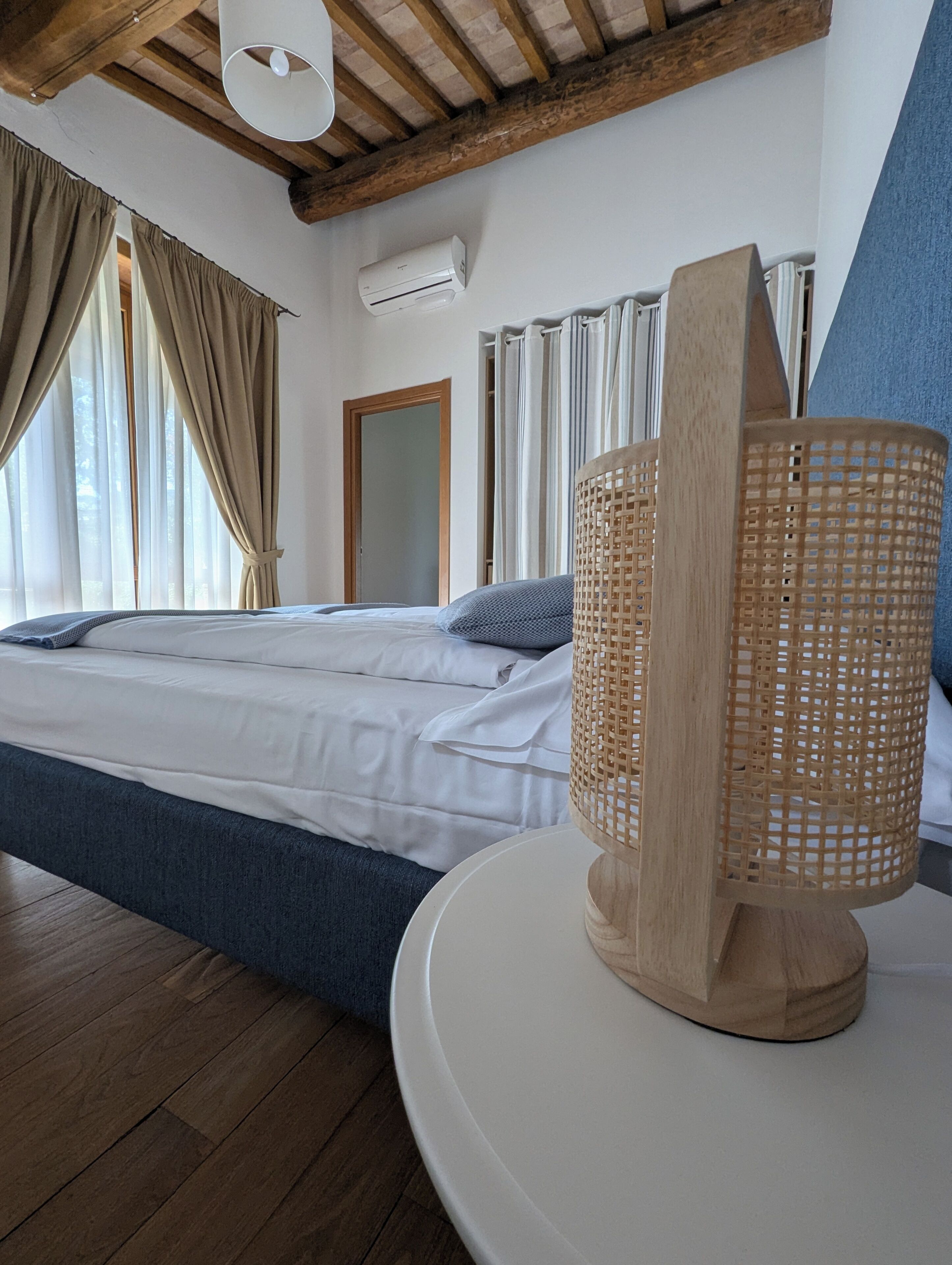Comfort Apartment | Egyptian cotton sheets, premium bedding, down comforters