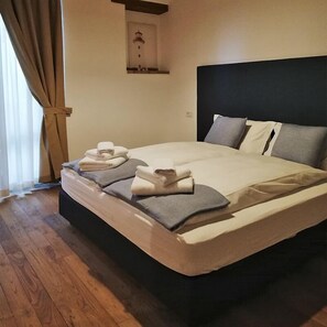 Comfort Apartment | Egyptian cotton sheets, premium bedding, down comforters - Podere Prataccio (Scansano)