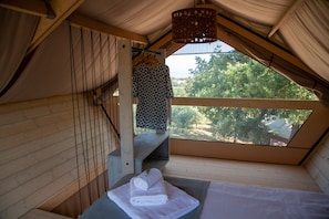 Romantic Tent | Egyptian cotton sheets, premium bedding, down comforters - Podere Prataccio (Scansano)